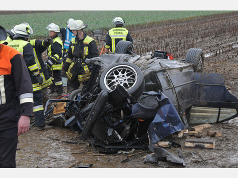 BMW E36 Crash Driver Is Safe