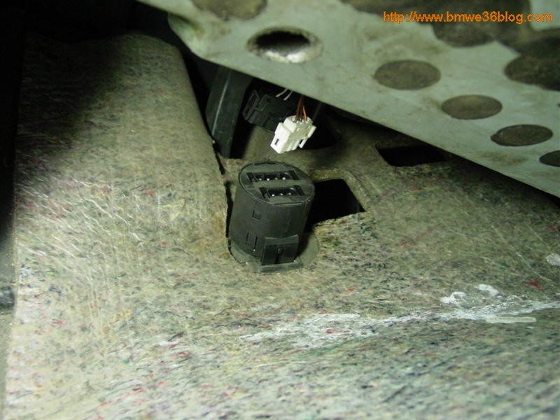 photos replace e36 brake switch photo4 